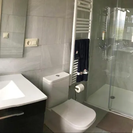 Casa Nueva Con Jardin Y Wifi En Ribeira Sacra Holiday home