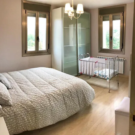 Casa Nueva Con Jardin Y Wifi En Ribeira Sacra Holiday home *